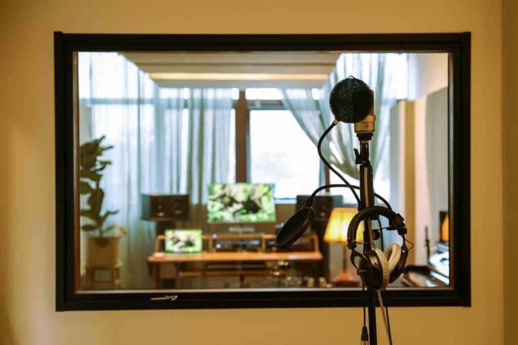 מיקרופון הקלטות ניט סטודיו